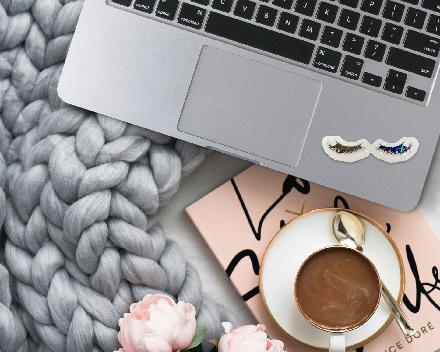 STICKER - FLUFFY LASHES | 2.5x 0.5" | WATERPROOF | HOLOGRAPHIC | PRICE FOR 1 STICKER