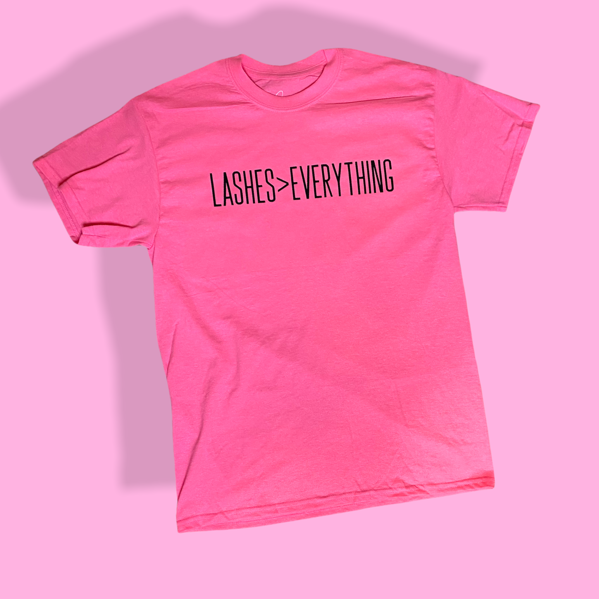T-SHIRT - LASHES> EVERYTHING ( relaxed fit )