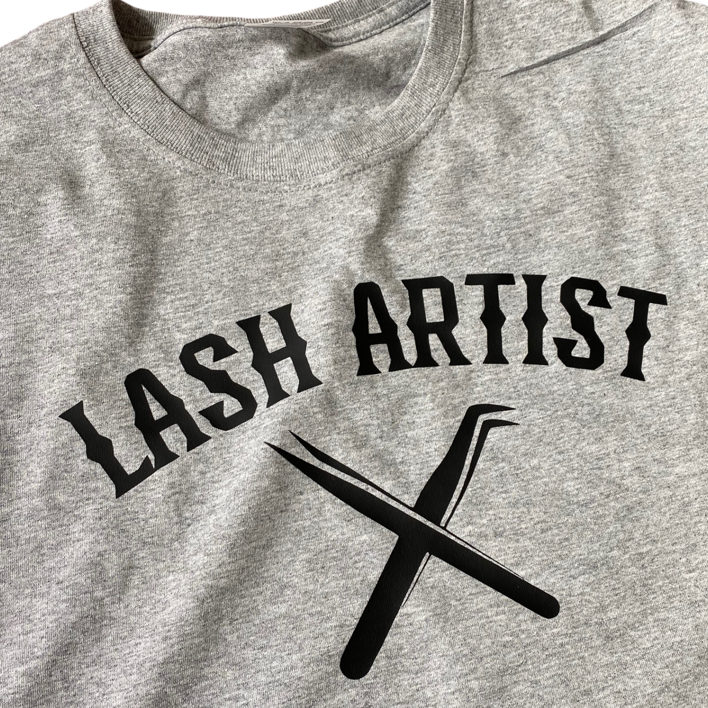 T-SHIRT - LASH ARTIST ( relaxed fit )